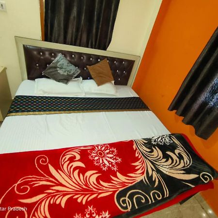 Hotel Shri Ram Bhavan Ayodhya Ngoại thất bức ảnh