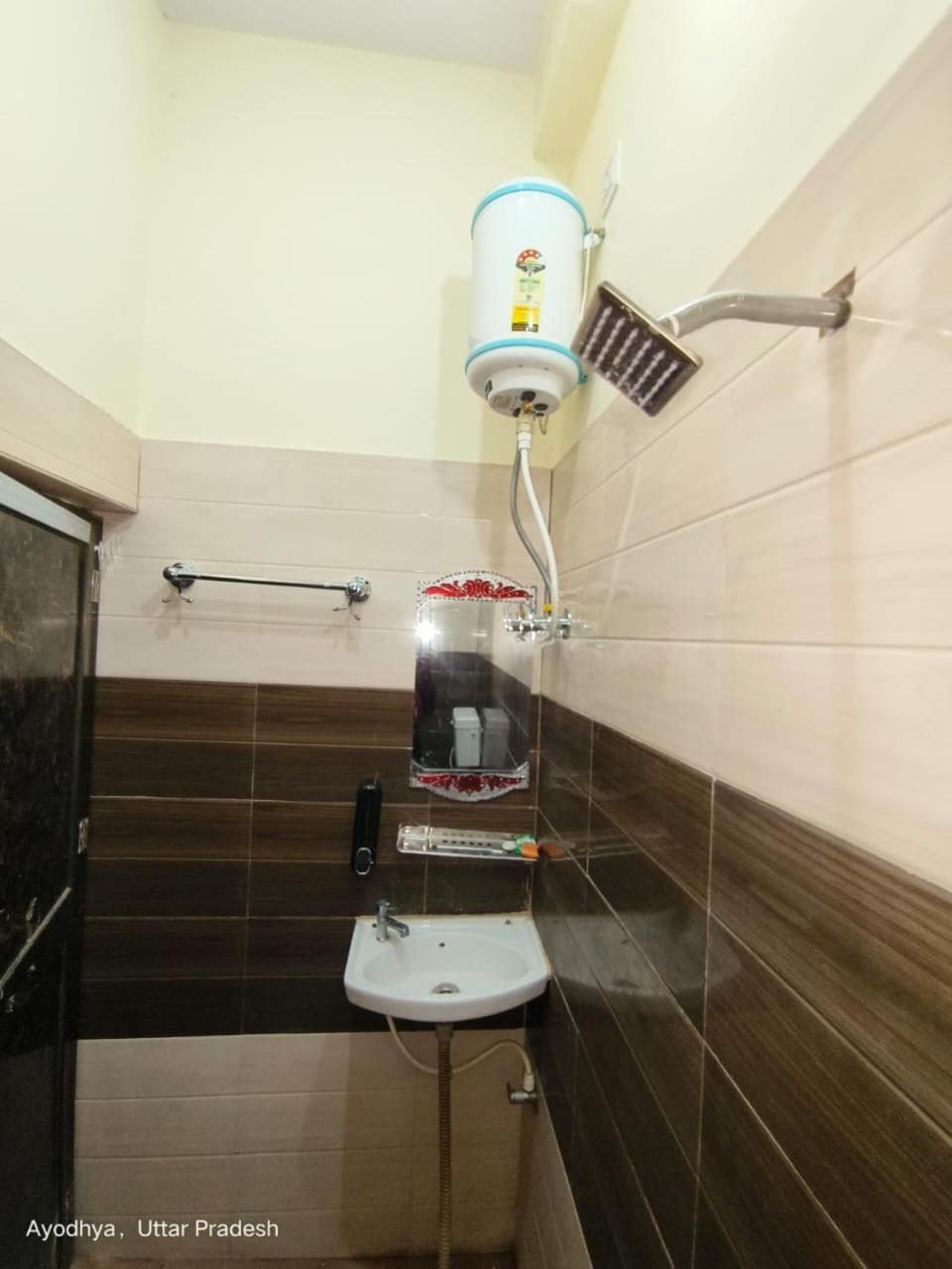 Hotel Shri Ram Bhavan Ayodhya Ngoại thất bức ảnh